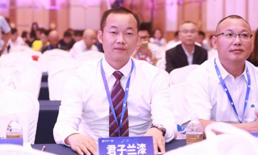 君子蘭漆榮獲慧聰網2016年度家具漆影響力品牌！