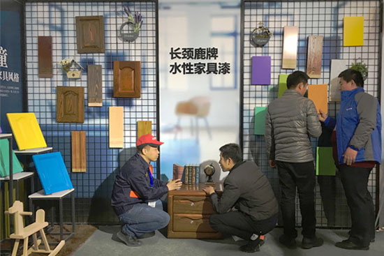 多變風格引領裝修潮流——長頸鹿漆精彩亮相中國國際門業展覽會