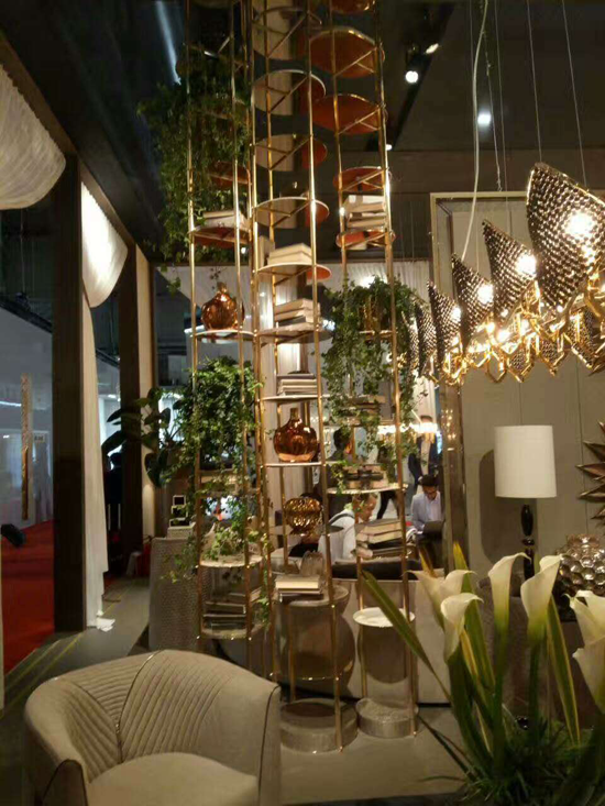 品牌日記|金達照明優(yōu)秀經(jīng)銷商歐洲豪華之旅 品牌日記|金達照明優(yōu)秀經(jīng)銷商歐洲豪華之旅