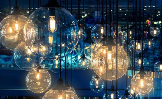 想要悶聲發(fā)財(cái)，實(shí)際上燈飾照明行業(yè)正在悄然變化