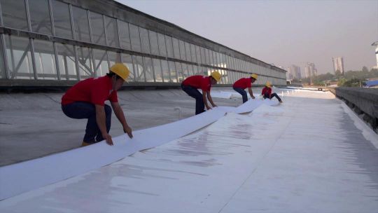 東方雨虹復(fù)合防水卷材在紅旗長春基地項(xiàng)目的應(yīng)用案例
