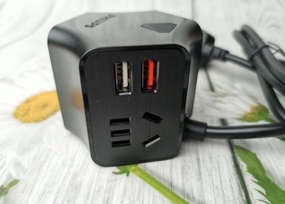 有了飛利浦摩天輪系列插座,充電器什么的都是浮云! 有了飛利浦摩天輪系列插座,充電器什么的都是浮云!