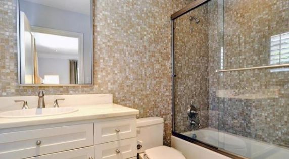 浴室本來有了浴霸,是否還必須安裝暖氣片? 浴室本來有了浴霸,是否還必須安裝暖氣片?