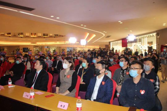 品牌大事|陽光照明家居燈飾研發(fā)中心、新都市風(fēng)尚館開業(yè)儀式 品牌大事|陽光照明家居燈飾研發(fā)中心、新都市風(fēng)尚館開業(yè)儀式