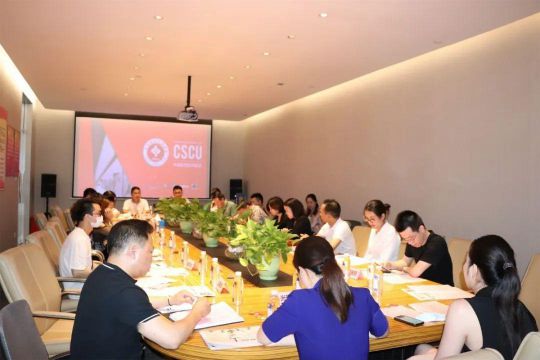 “中國軟裝定制聯(lián)盟燈具專業(yè)委員會企業(yè)品牌座談會”隆重召開 “中國軟裝定制聯(lián)盟燈具專業(yè)委員會企業(yè)品牌座談會”隆重召開