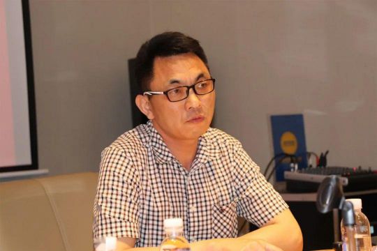 “中國軟裝定制聯(lián)盟燈具專業(yè)委員會企業(yè)品牌座談會”隆重召開 “中國軟裝定制聯(lián)盟燈具專業(yè)委員會企業(yè)品牌座談會”隆重召開