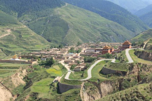 樹樣板工程，歐思丹空氣能解決尖扎縣能科鄉政府供暖難題