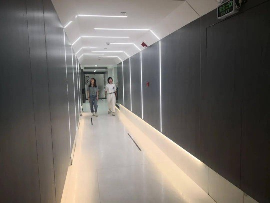 老牛說(shuō)︱在巖板新賽道，你離“德賽斯模式”有多遠(yuǎn)？ 