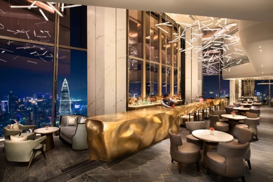 工程案例|寶輝燈飾助力萊佛士酒店打造奢華傳奇！