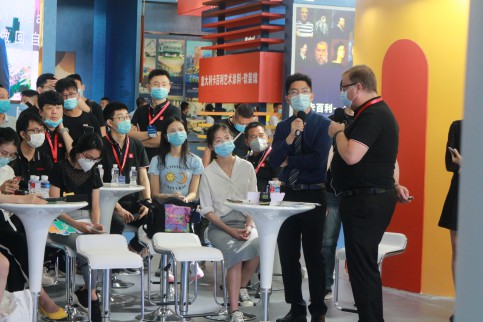 迪古里拉旗艦新品發布 后疫情時代全新啟航