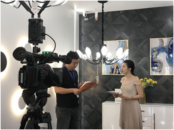 千佳元燈飾新品云直播火熱繼續(xù) 遼吉專場(chǎng)贏創(chuàng)新篇